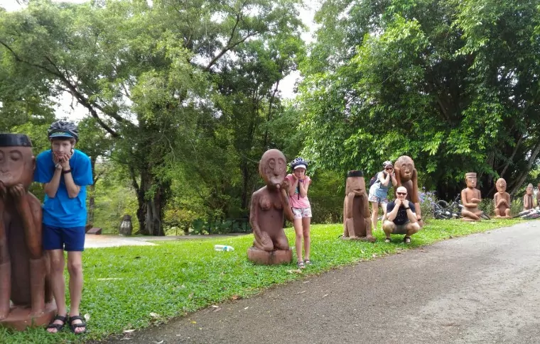 Best of Kuching: Heritage & Kampong Bike Tour